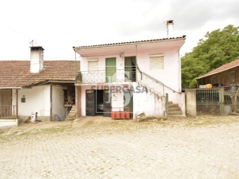 Moradia Isolada T3 em Amendoeira, Macedo de Cavaleiros