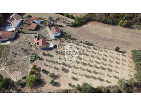 Moradia Isolada T2 em Outeiro, Bragança