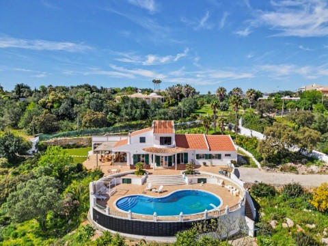 Vende se - Moradia Isolada - Goldra - Hometown Properties