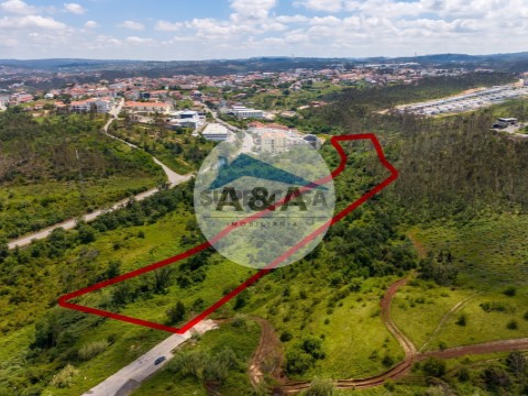 Terreno Urbano em Leiria, Pousos, Barreira e Cortes, Leiria