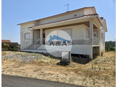 Moradia T3 em Atouguia, Ourém