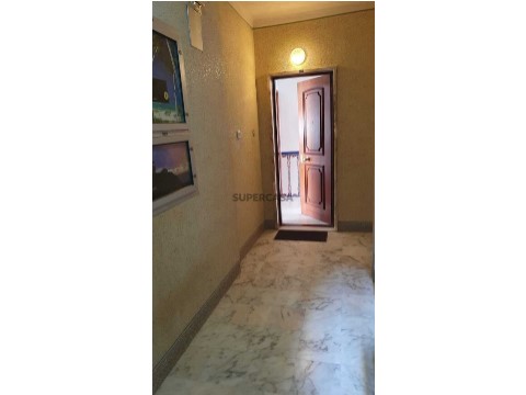 Apartamento T3 na Rua Barbosa Du Bocage, Póvoa de Santo Adrião, Póvoa de Santo Adrião e Olival Basto
