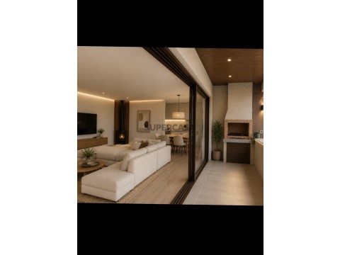 Apartamento T3 na Avenida Doutor António Ribeiro Guimarães, Vila Verde e Barbudo