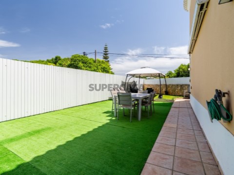 Moradia T3 em Jardins da Mouraria, Albufeira e Olhos de Água