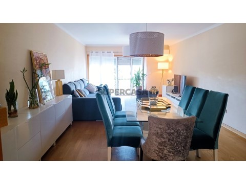 Apartamento T3 na Rua da Guiné, Creixomil, Creixomil