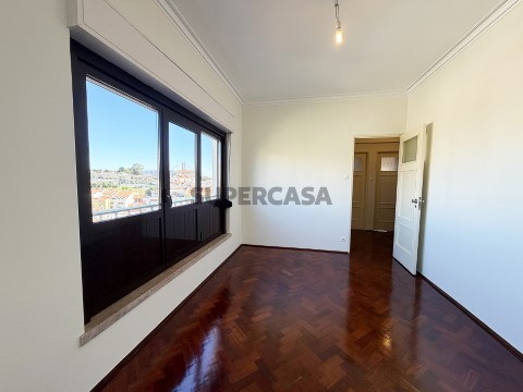 Apartamento T2 em Travessa do Moinho Velho, Ajuda