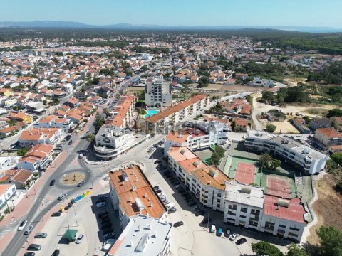 Apartamento T3 em Charneca de Caparica e Sobreda, Almada
