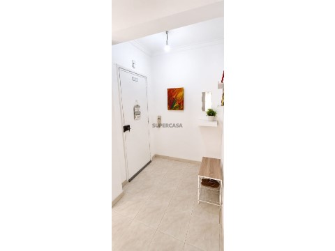 Apartamento T2 na Rua Luís de Camões, Sacavém, Sacavém e Prior Velho