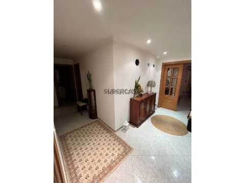 Apartamento T3 em São Sebastião, Setúbal