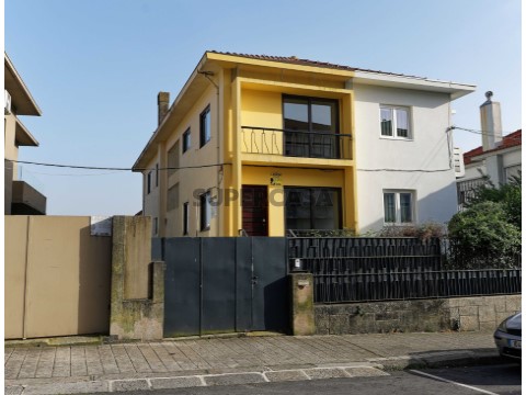 Moradia T4 na Rua de Pedro Hispano, Cedofeita, Santo Ildefonso, Sé, Miragaia, São Nicolau e Vitória