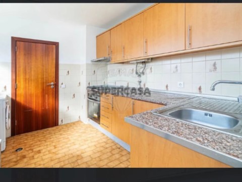 Apartamento T3 em Portimão, Portimão
