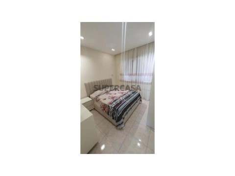 Quarto em Póvoa de Santo Adrião e Olival Basto, Odivelas