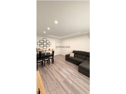 公寓  2 卧室 在 Quinta da Samaritana, Avenida Creche Pedro Folque, Belas