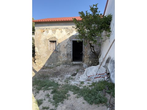 Quintas e casas rústicas T2 em Alburitel, Ourém