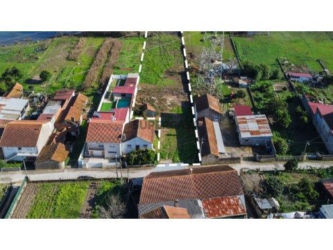 Quintas e casas rústicas T0 na Rua dos Laranjais, São João do Campo