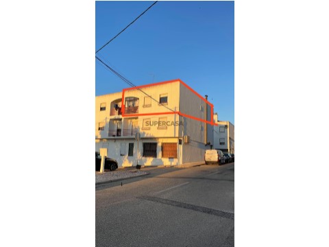 Apartment 3 kamers Op Rua Joaquim Fale, Alenquer (Santo Estêvão e Triana)