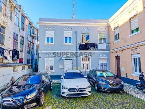 Apartamento T2 na Rua Gualdim Pais, Penha de França