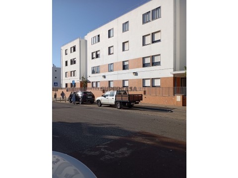 Apartamento T3 em Santa Clara, Lisboa