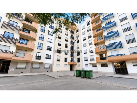 Apartamento T4 em Urbanização de Vanicelos, Praceta Engenheiro Carlos Manito Torres, União das Freguesias de Setúbal