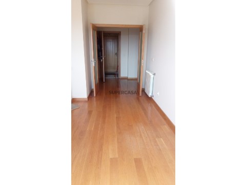 公寓  1 卧室 在 Rua Companhia dos Caulinos, Custóias