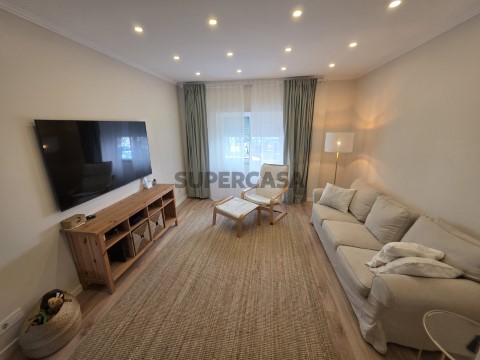 Apartamento T2 na Rua Alda Lara, Corroios, Corroios