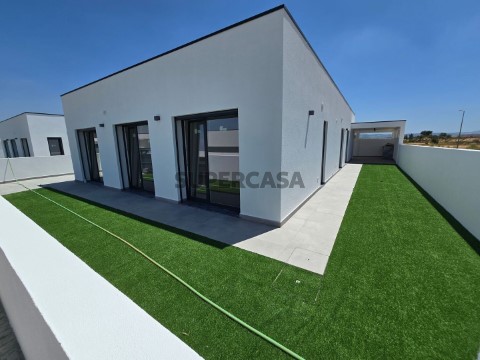 Moradia T4 em Quinta do Anjo, Palmela