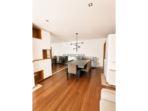 Apartamento T2 em Vilar do Paraíso, Vila Nova de Gaia