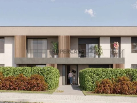 Apartamento T2 em Cete, Paredes