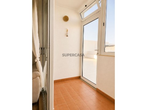 Apartamento T2 em Faro (Sé e São Pedro), Faro