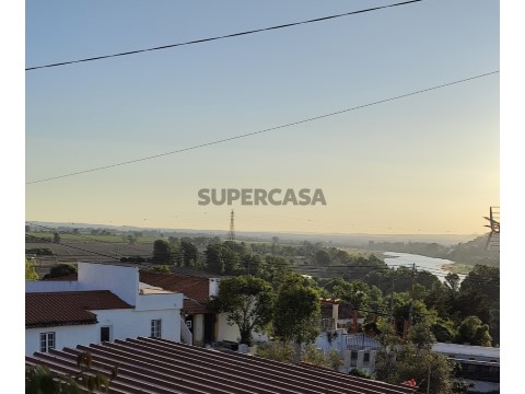 Moradia T2 em Beco do Zambujo, Carregueira
