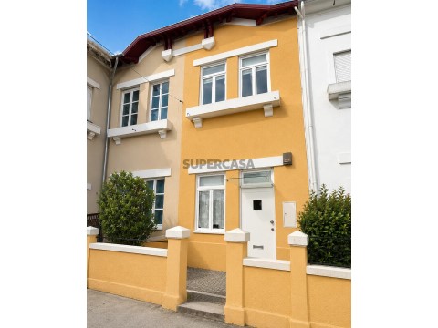Moradia T3 em Lordelo do Ouro e Massarelos, Porto