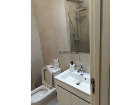 Apartamento T2 em Cidade da Maia, Maia