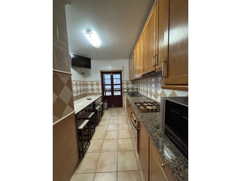 Quarto na Rua do Arrabalde da Ponte, Marrazes, Marrazes e Barosa