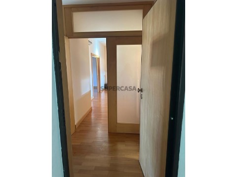 Apartment 2 Zimmer auf União das freguesias de Vila Real, Vila Real