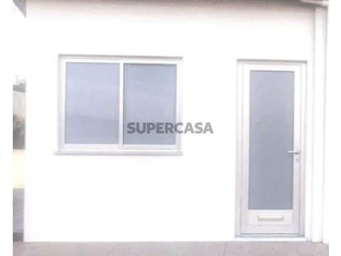 Apartamento T2 na Rua do Salgueiro, Argoncilhe