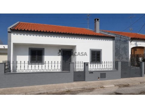 Maison 4 Chambres au Mourão, Mourão