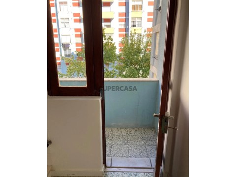 Apartamento T3 em União das Freguesias de Setúbal, Setúbal