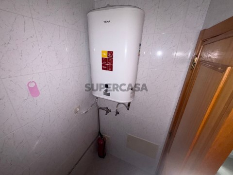 Commercial premises auf Mina de Água, Amadora