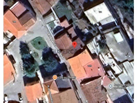 Quintas e casas rústicas T1 na Rua Aparício Cardoso, Além da Ribeira e Pedreira