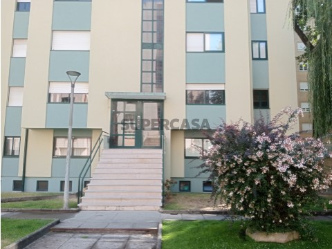 Apartamento T3 na Rua Vitorino Nemésio, Cedofeita, Santo Ildefonso, Sé, Miragaia, São Nicolau e Vitória