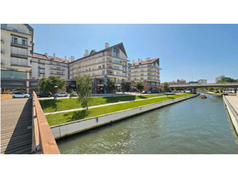 Apartamento T3 em Aveiro Centrum, Avenida 5 de Outubro, Glória e Vera Cruz