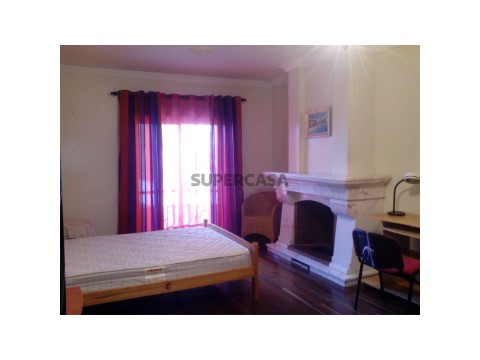 Quarto em Glória e Vera Cruz, Aveiro