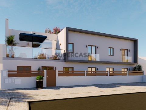 Moradia T4 na Rua da Casa Branca, União das Freguesias de Setúbal
