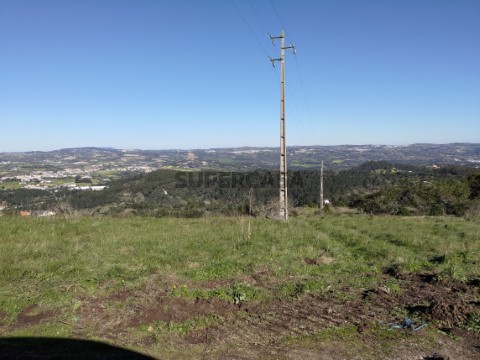 Terrain Rustique au Lousa, Loures