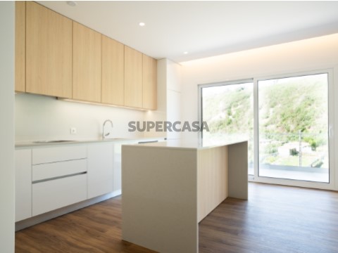 PONTO DE VISTA RESIDÊNCIAS 
| Apartamento B | T3 | 173 m² |

Cozinha.