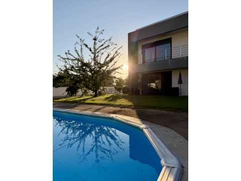 Moradia T5 em São Roque, Oliveira de Azeméis