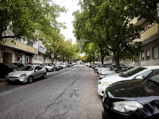 Apartamento T3 Venteira, Amadora