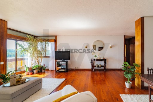 Apartment 4 Zimmer Águas Livres, Amadora