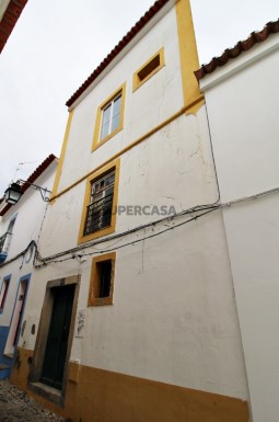 Prédio Évora (São Mamede, Sé, São Pedro e Santo Antão), Évora