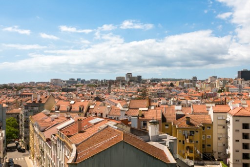 Apartamento T2 com varanda numa das zonas mais desejadas de Lisboa